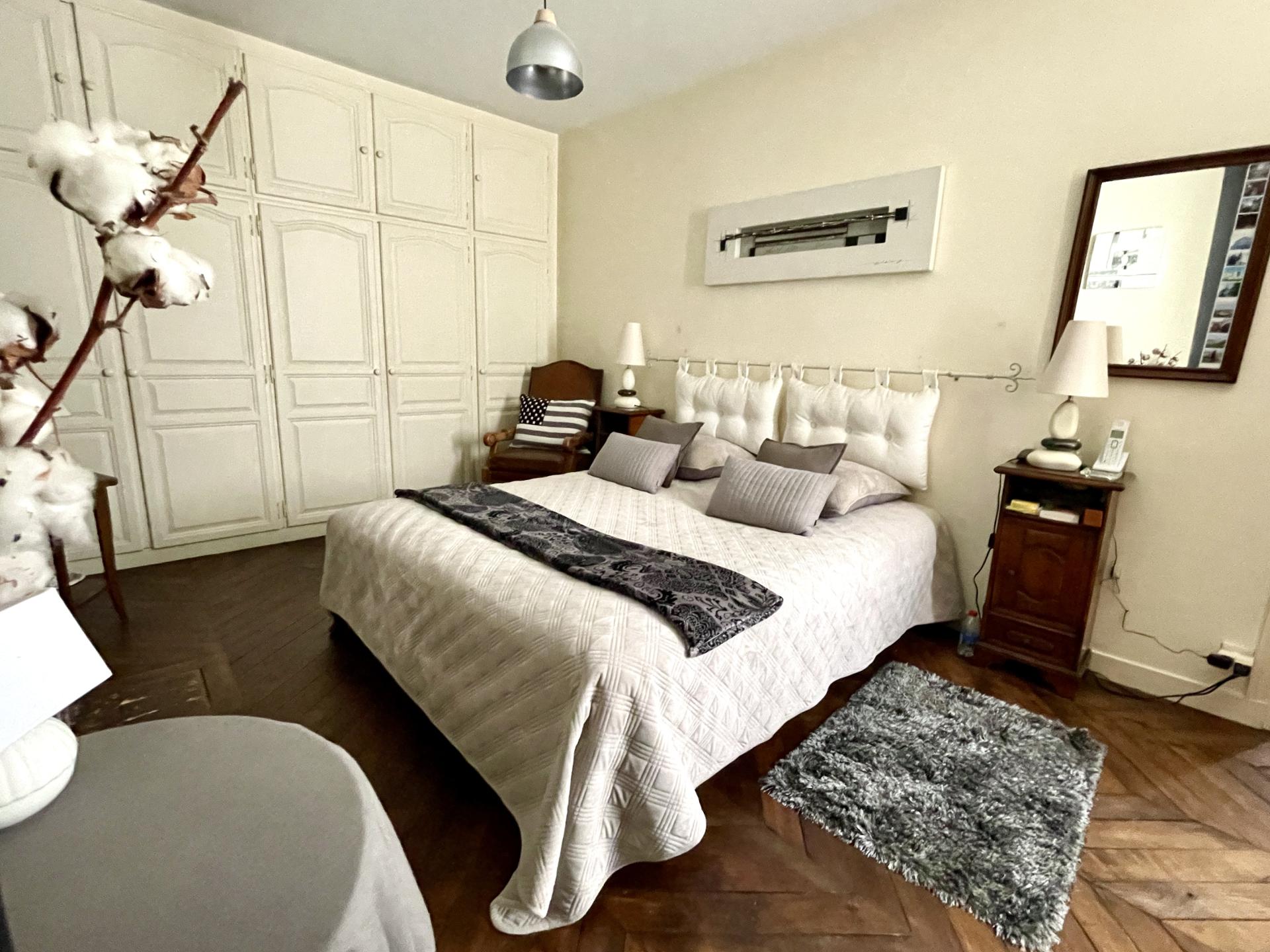Chambre parentale avec dressing